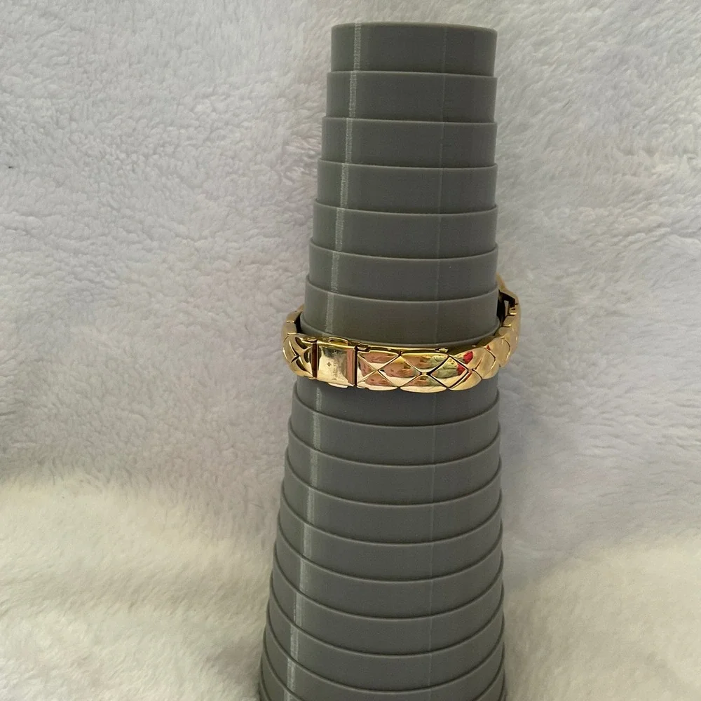 Kate Spade Goldtone Wrist Watch Timepiece KSW1417